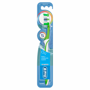 Oral-B Complete 5 Way Clean Medium Manual Toothbrush Image