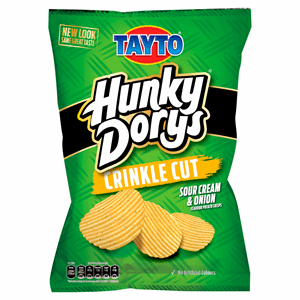 Tayto Hunky Dorys Crinkle Cut Sour Cream & Onion Flavour Potato Crisps 135g Image